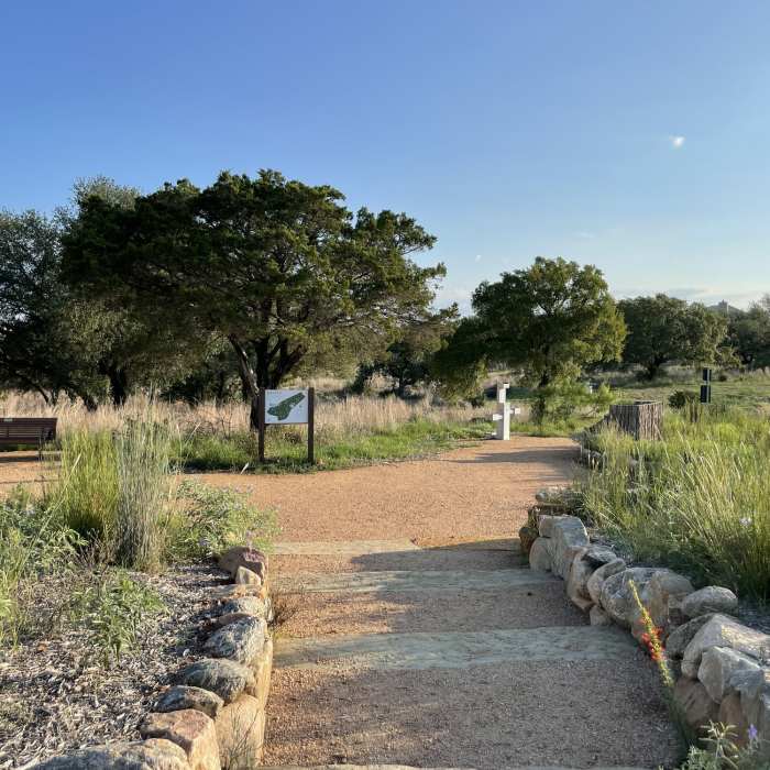 Near Live Oak Loop Trail