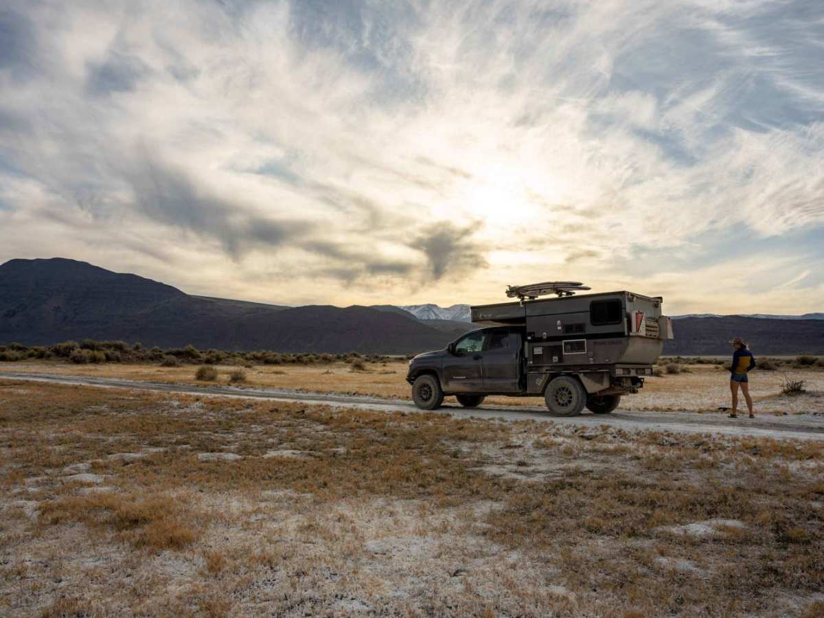 Eastern Alvord Desert Plateau photo 2