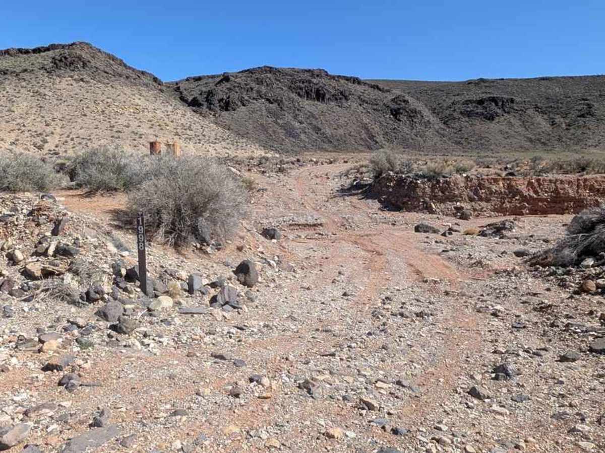 Dutchman Draw - BLM 1998-M2037 trail photo