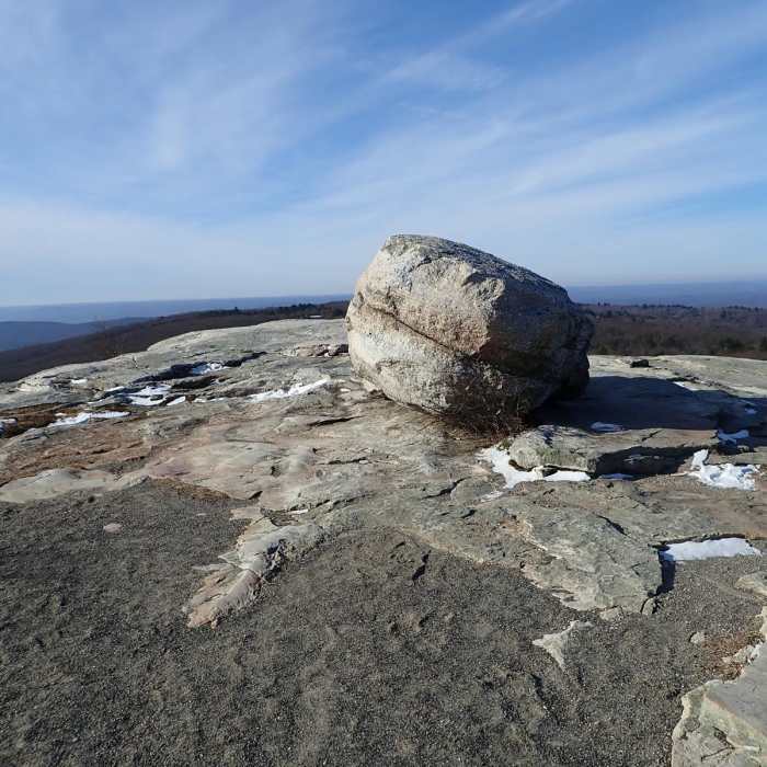 Near Sam's Point and Verkeerderkill Falls Trail
