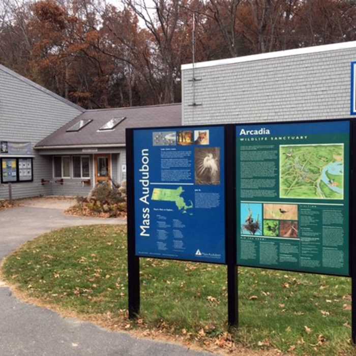 Trailhead Near Arcadia Walking Loop (No Running Allowed)