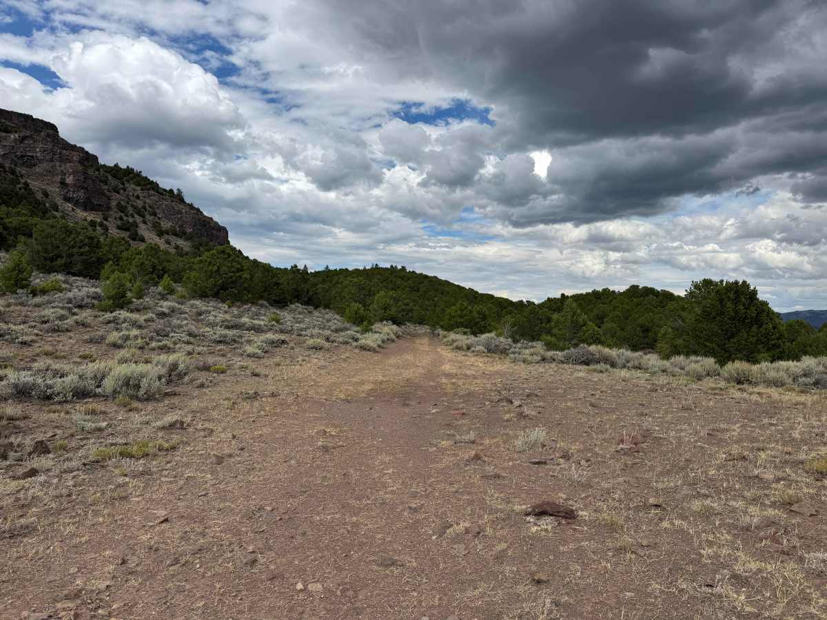 Trailhead Road photo 3