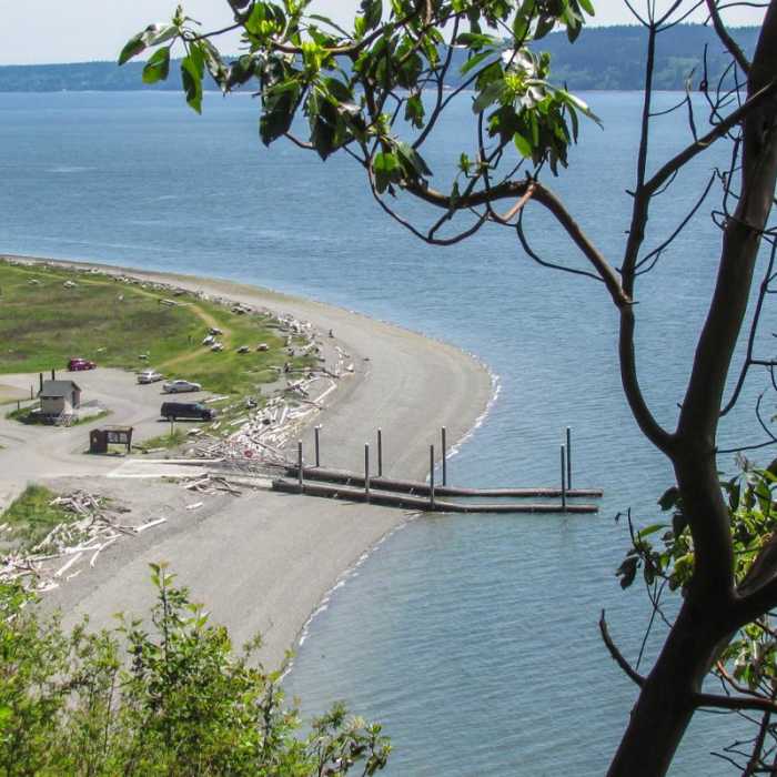 Near Camano Island State Park Loop Trails