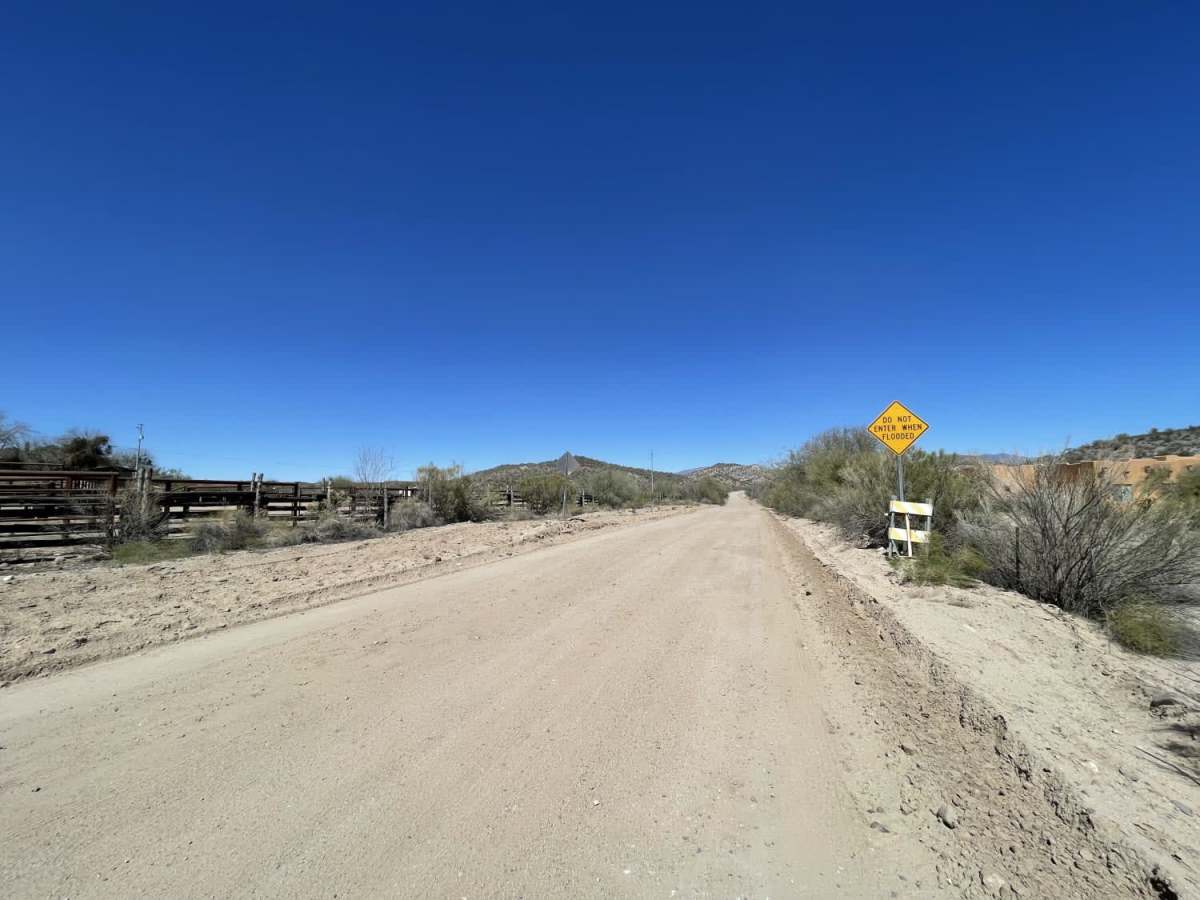 Lower Scenic Loop Road photo 5