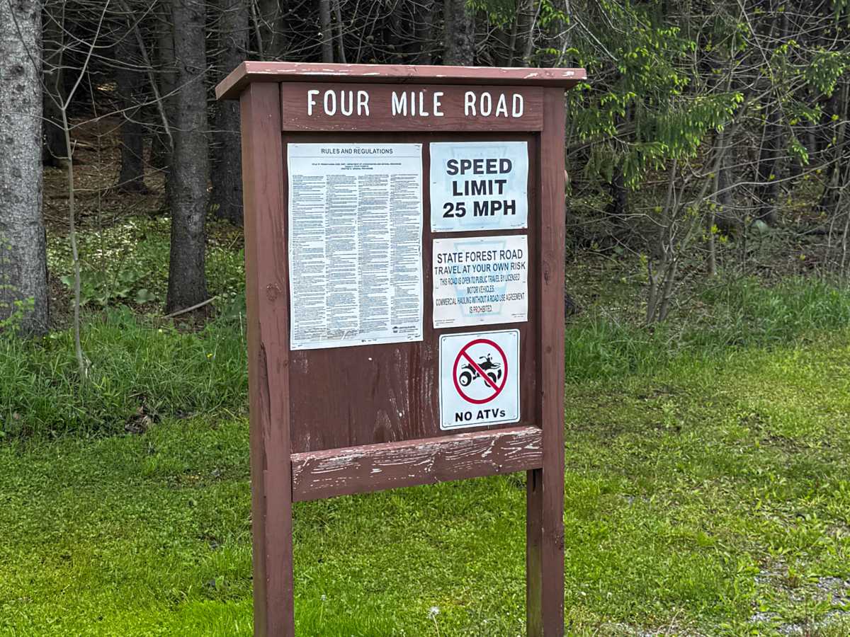 Four Mile Road trail photo