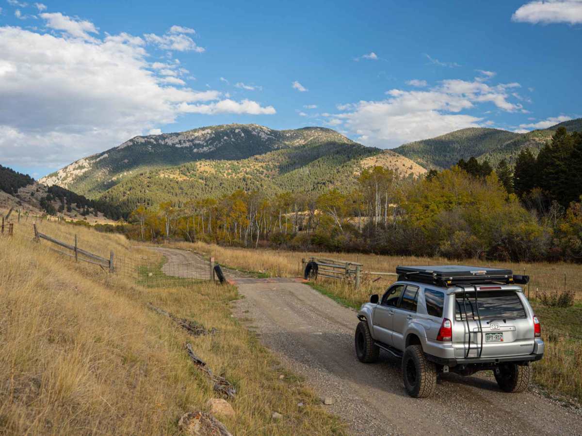 Flathead Pass trail photo