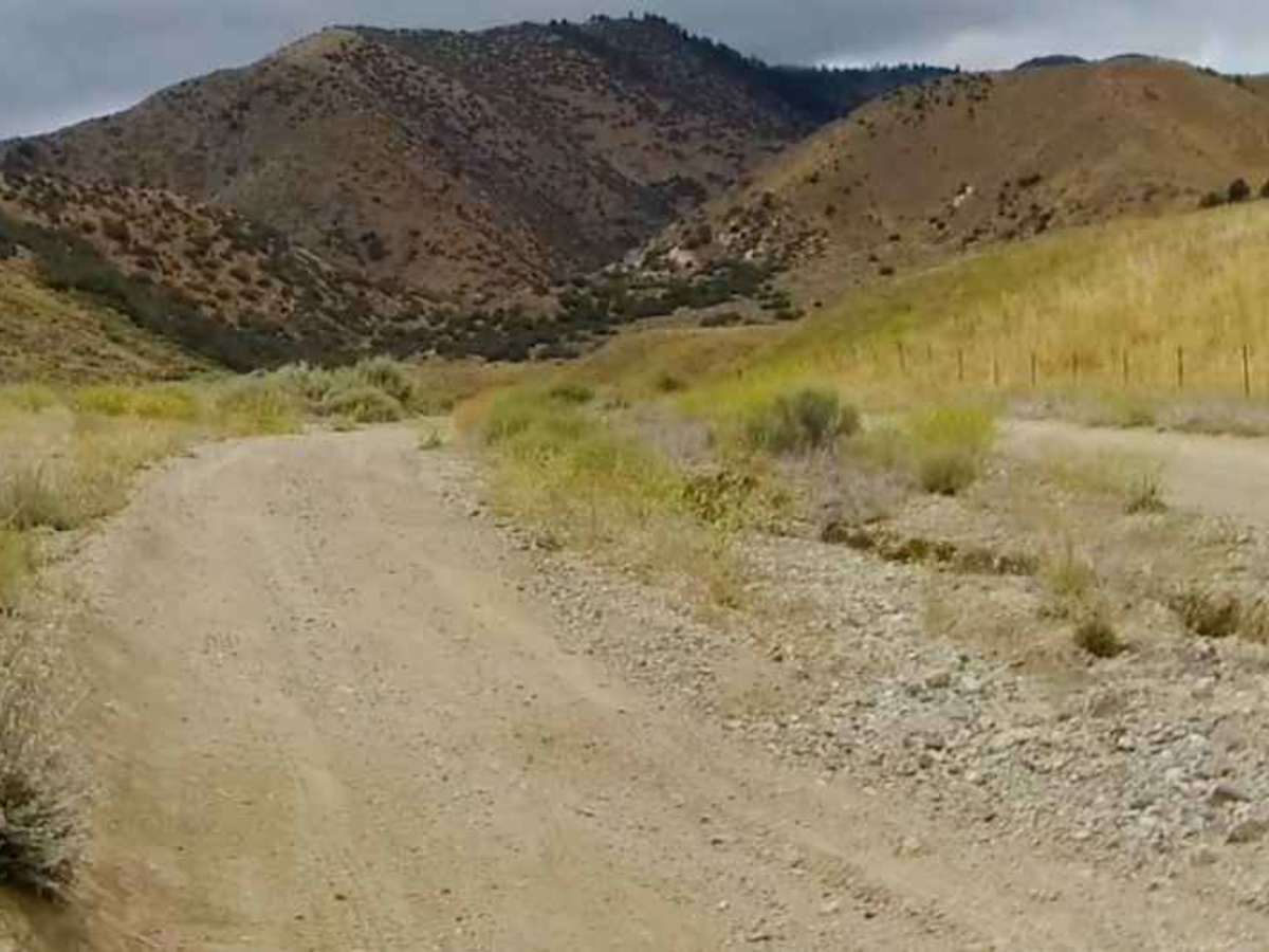 East Frazier Trail photo 2