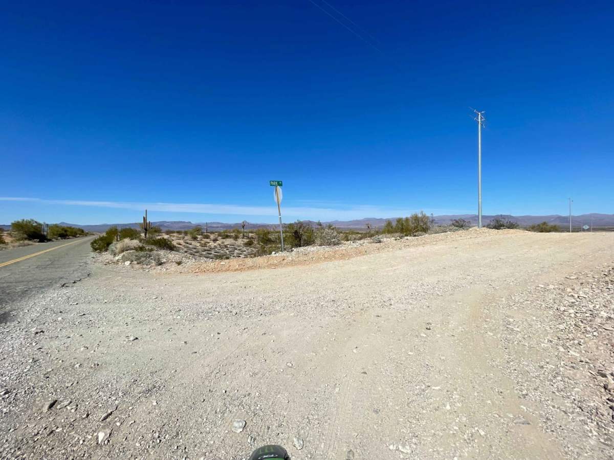 Easy Graded Trail to the Wayside RV Resort photo 3