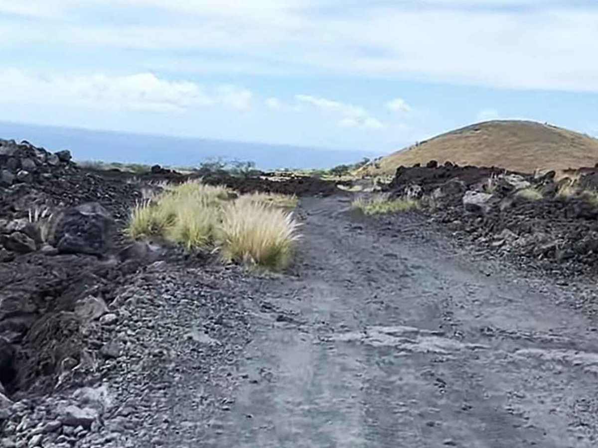 Makalawena Beach 4x4 Trail photo 4