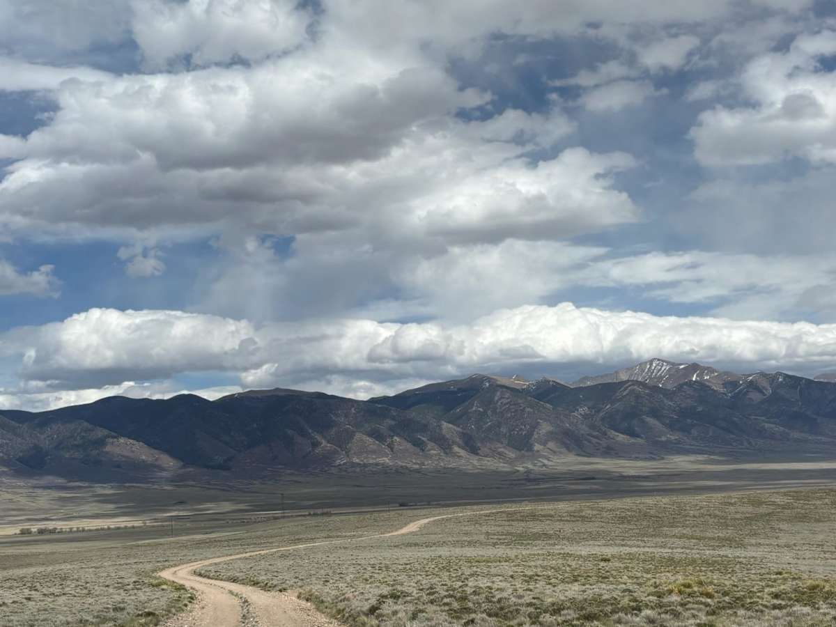 Kelly Creek Road trail photo