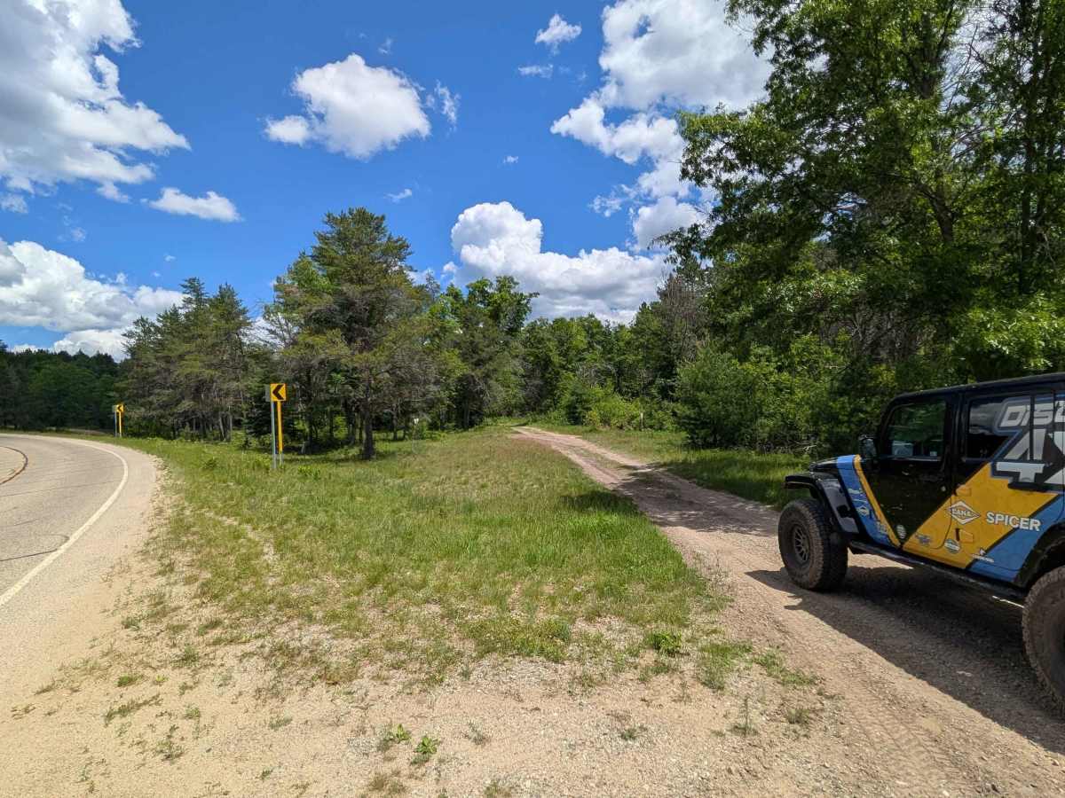FS 4079 trail photo