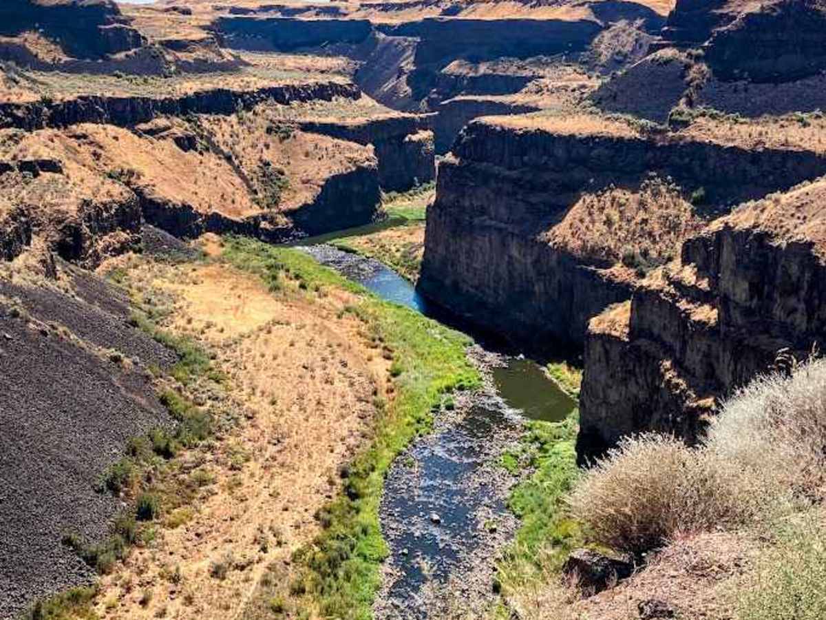 Palouse Falls  trail photo