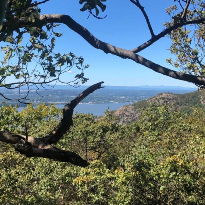 Undercliff Near Washburn/Nelsonville/Undercliff Loop