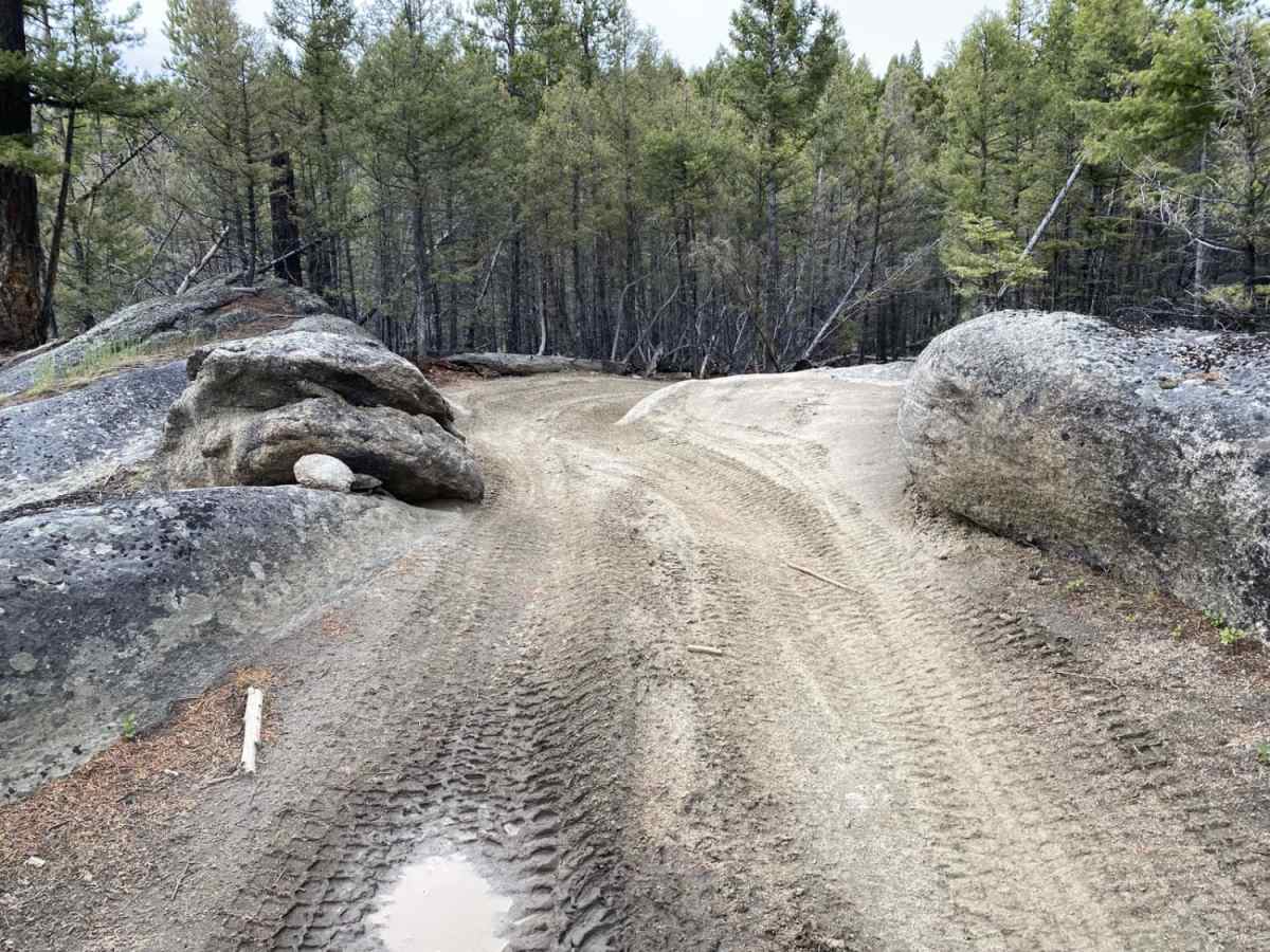 Ringing Rocks Trail photo 4
