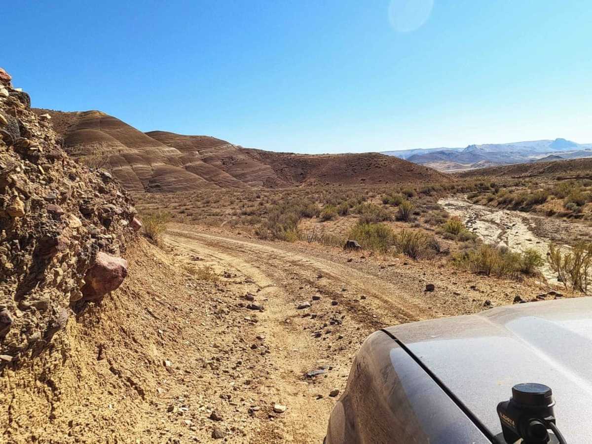 Dry Creek Road trail photo
