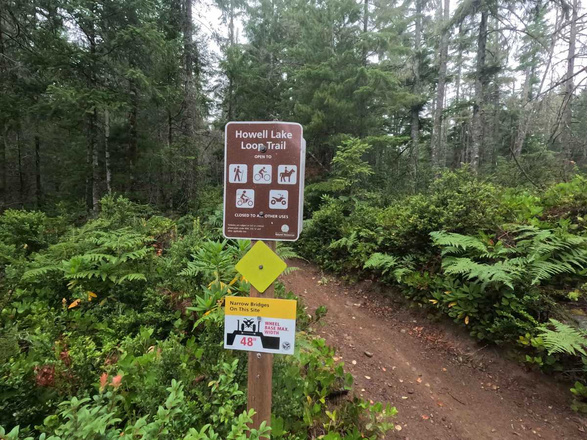 Howell Lake Loop trail photo