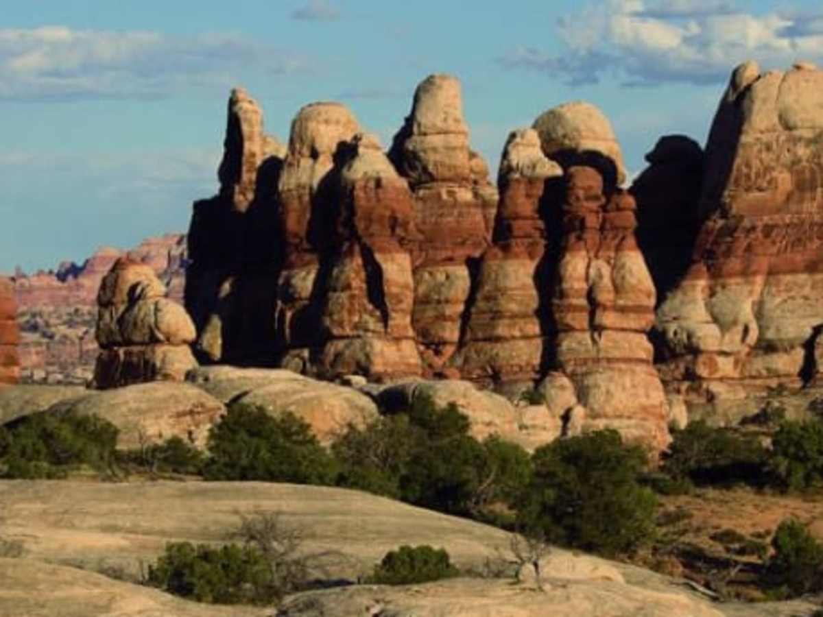 Land of Standing Rocks, Doll House trail photo