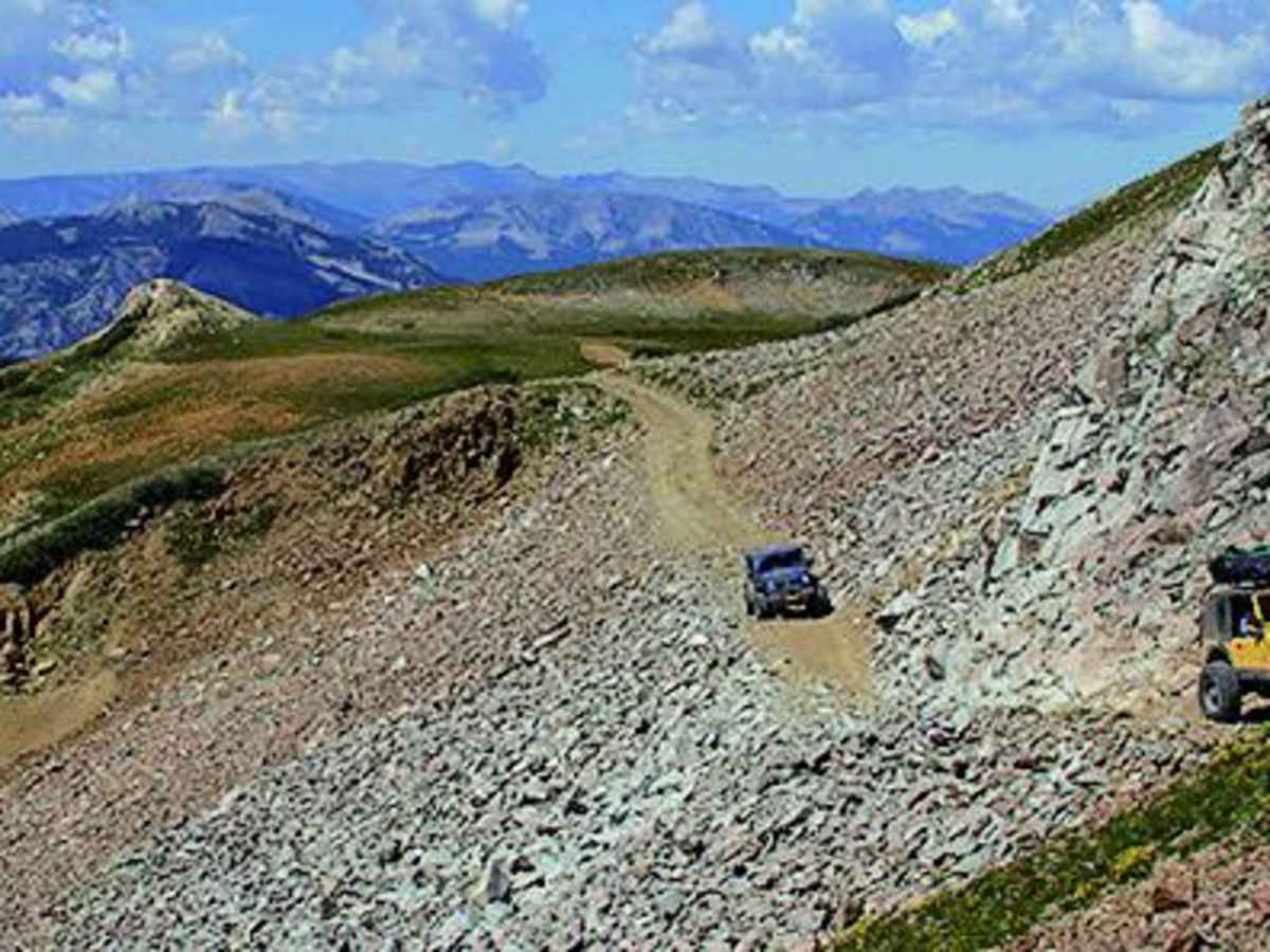 Pearl Pass trail photo