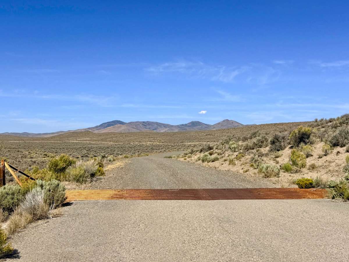  Saval Ranch Road photo 3