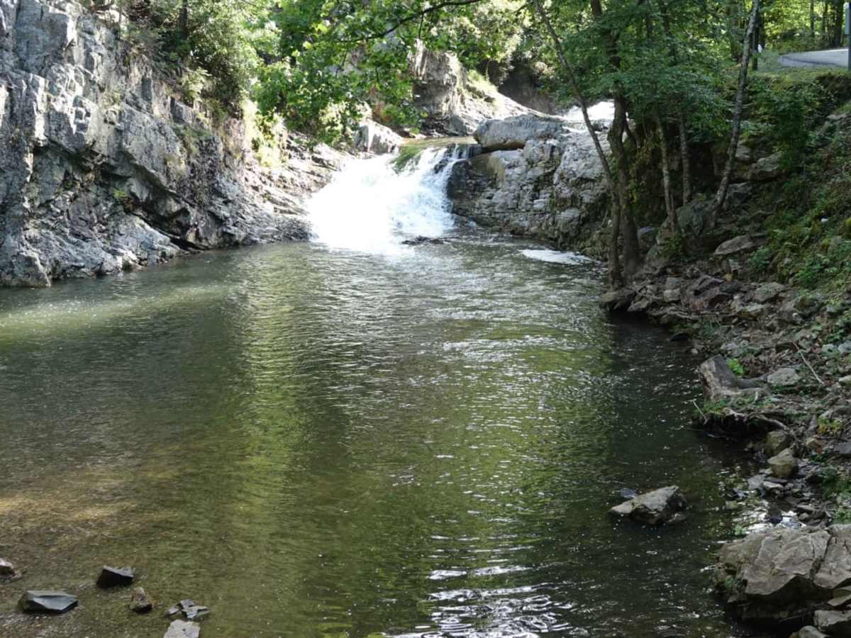 Paint Mountain Road photo 5