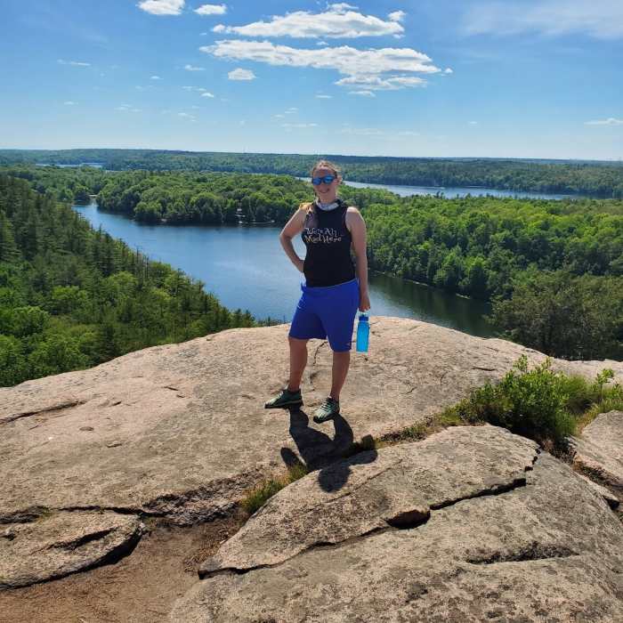 Main lookout at the summit. Near Rock Dunder Loop