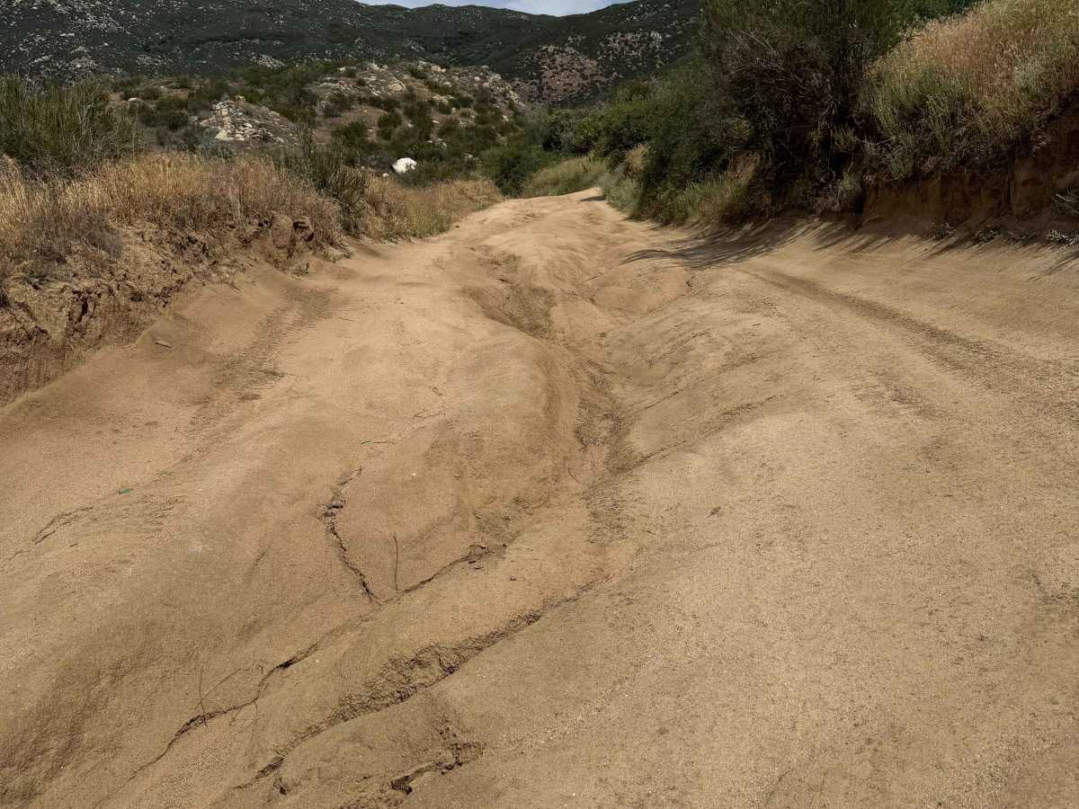 Bee Canyon photo 2