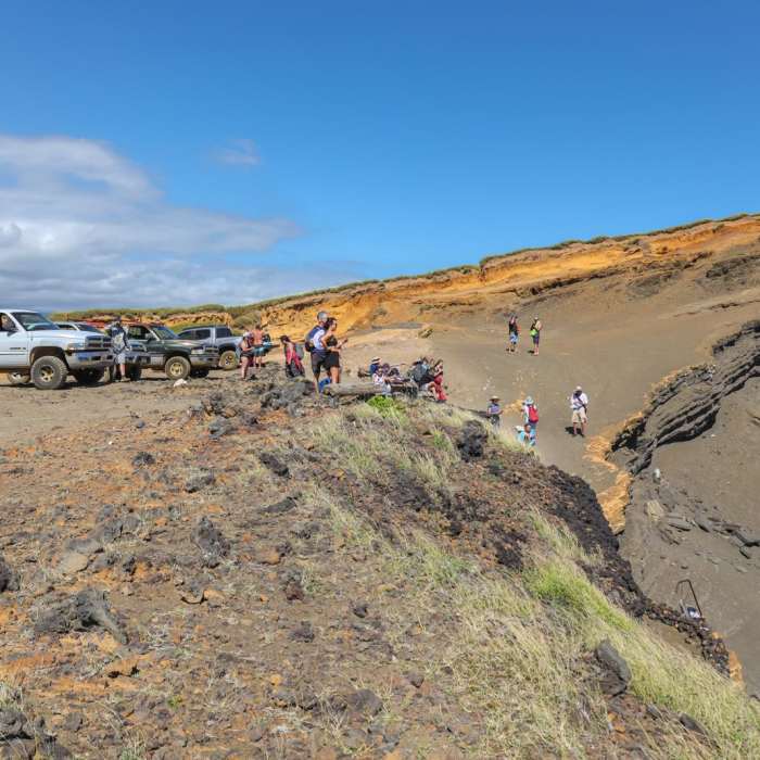 Near Mahana Green Sand Beach Hike Near Mahana Green Sand Beach Hike