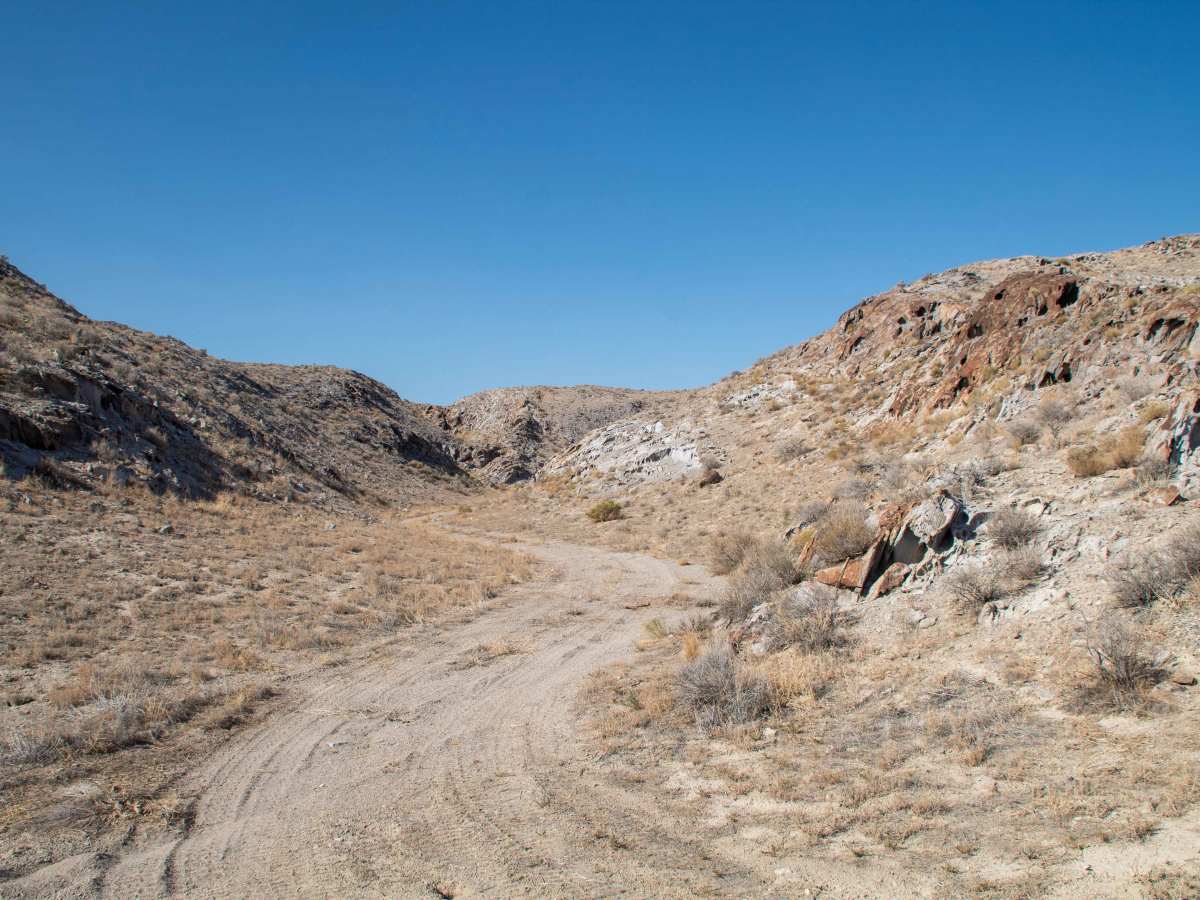 Smelter Knolls Wash trail photo