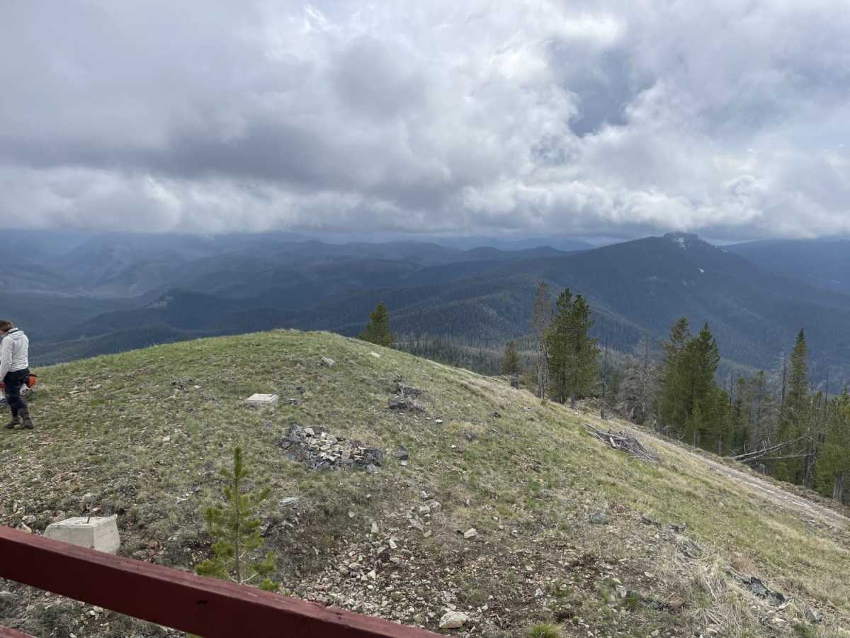 Bare Cone Lookout trail photo