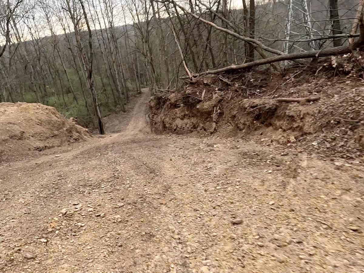 Members Only Trail 60 photo 3