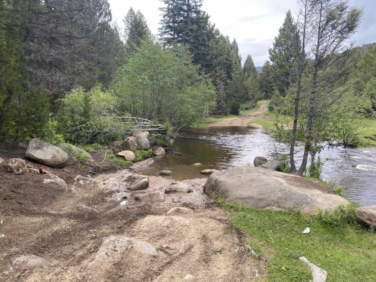 Ringing Rocks Trail photo 6
