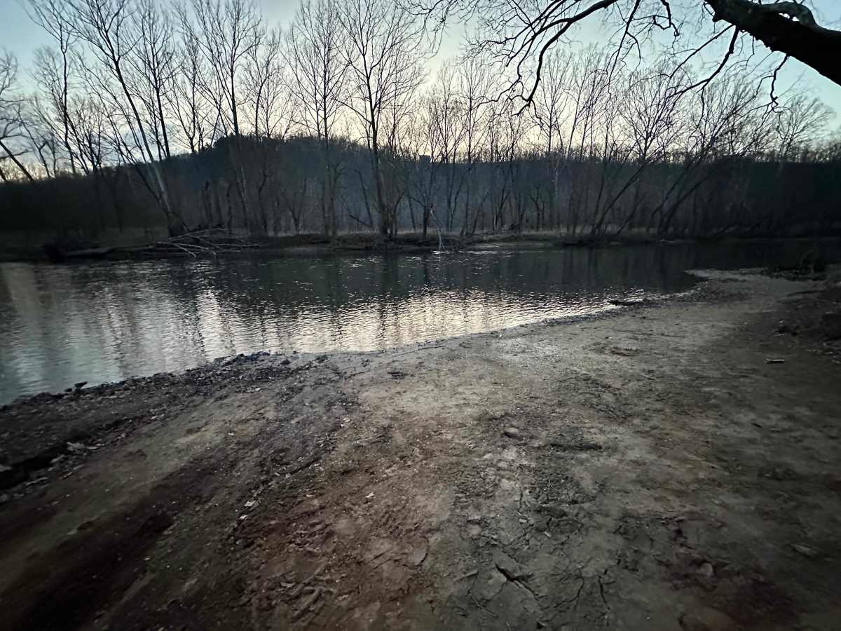 Booker Bend trail photo