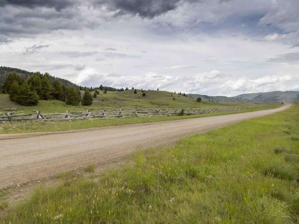 Moose Lake Road photo 6