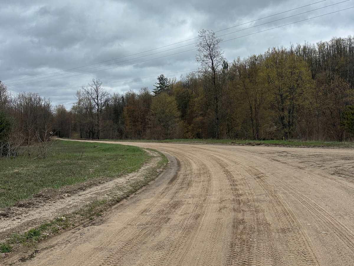 North Kolka Creek Road photo 3