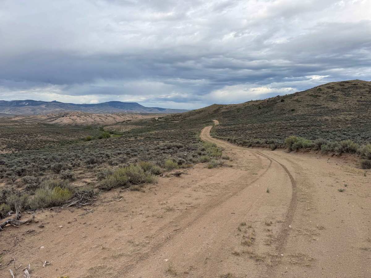 Crossover Road trail photo
