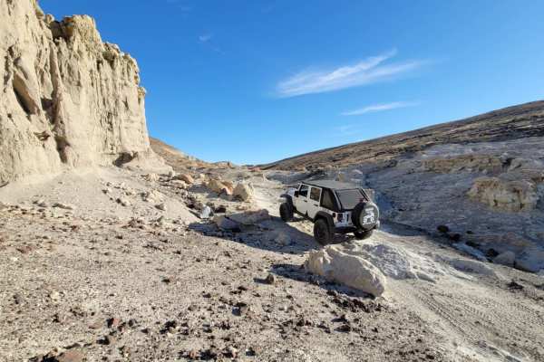 Black Rock Canyon Trail