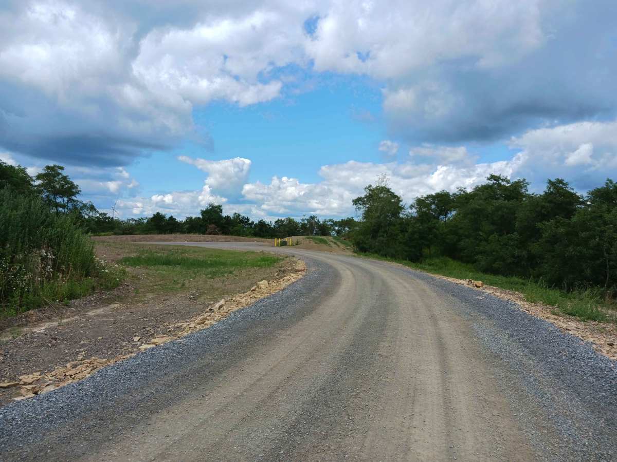 Turbine 16 Road photo 2