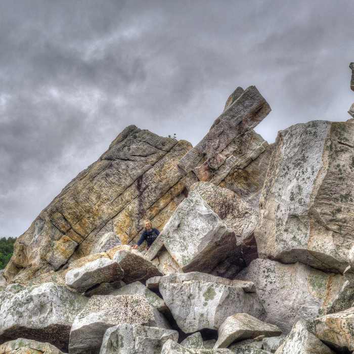 Near Devils Marbleyard Out and Back