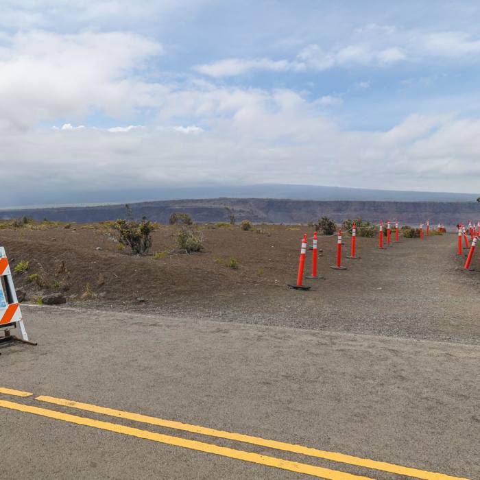 Near Keanakakoi Overlook