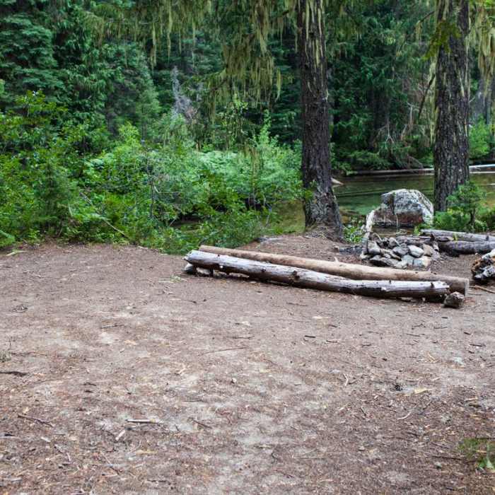 Near Waptus River to Waptus Lake Near Waptus River to Waptus Lake