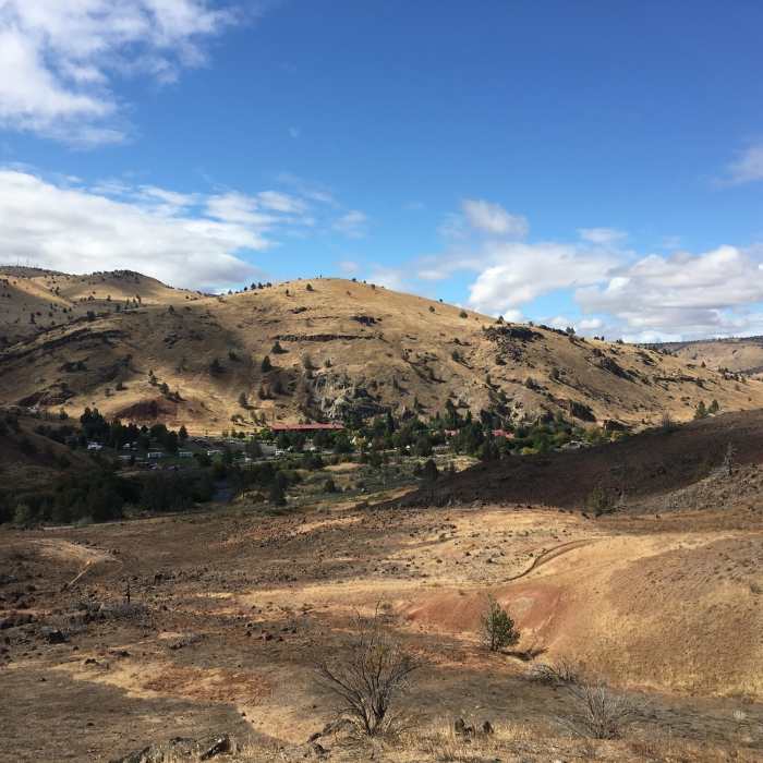 Near Kah-Nee-Ta Tour
