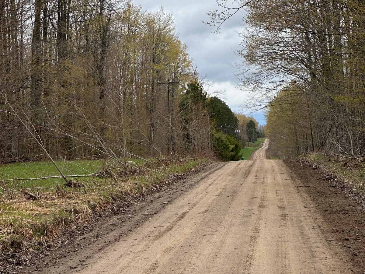 Deward Road photo 4