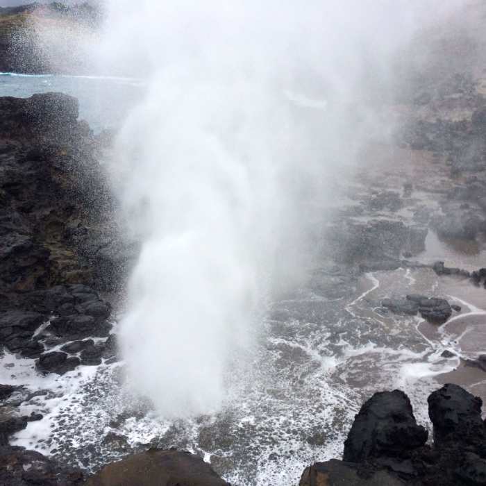 POOF! Spurts 30-40'! Near Nakalele Blowhole