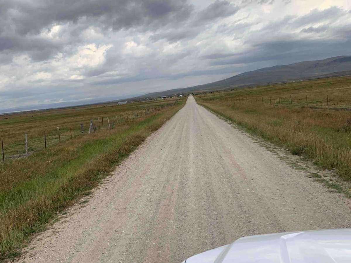Big Hole - Road 181 photo 3