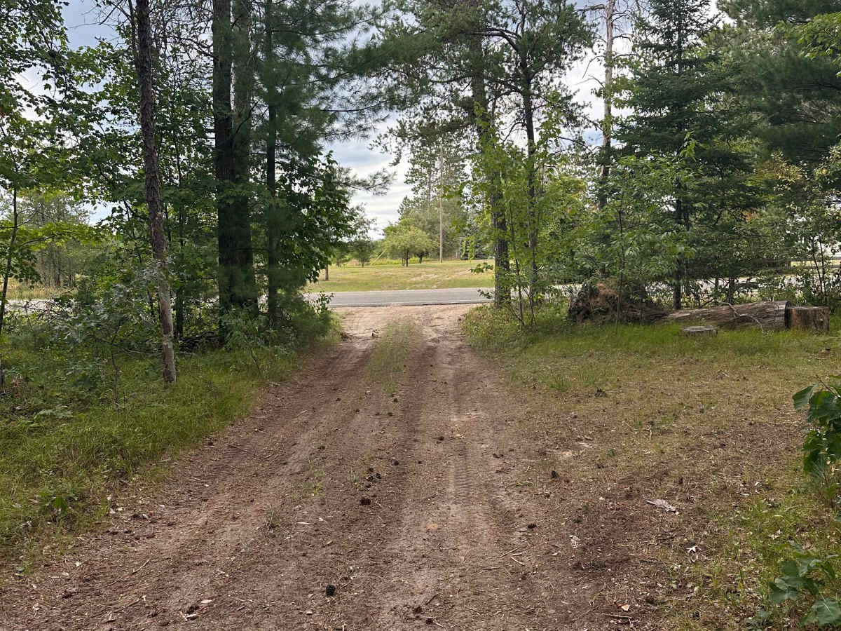 Muskegon Road Cutover trail photo