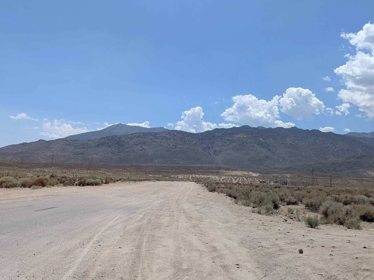 Coyote Valley Road trail photo