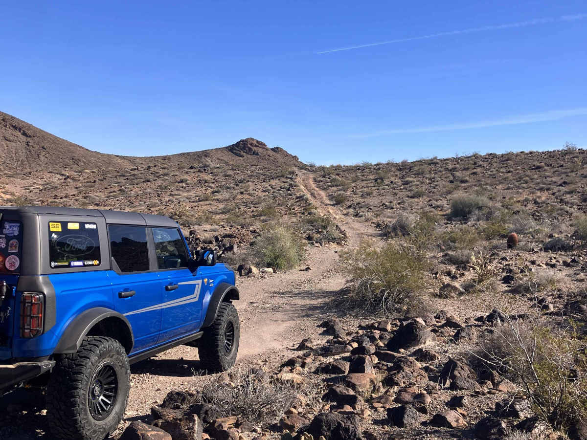 Lisa Dawn Road trail photo
