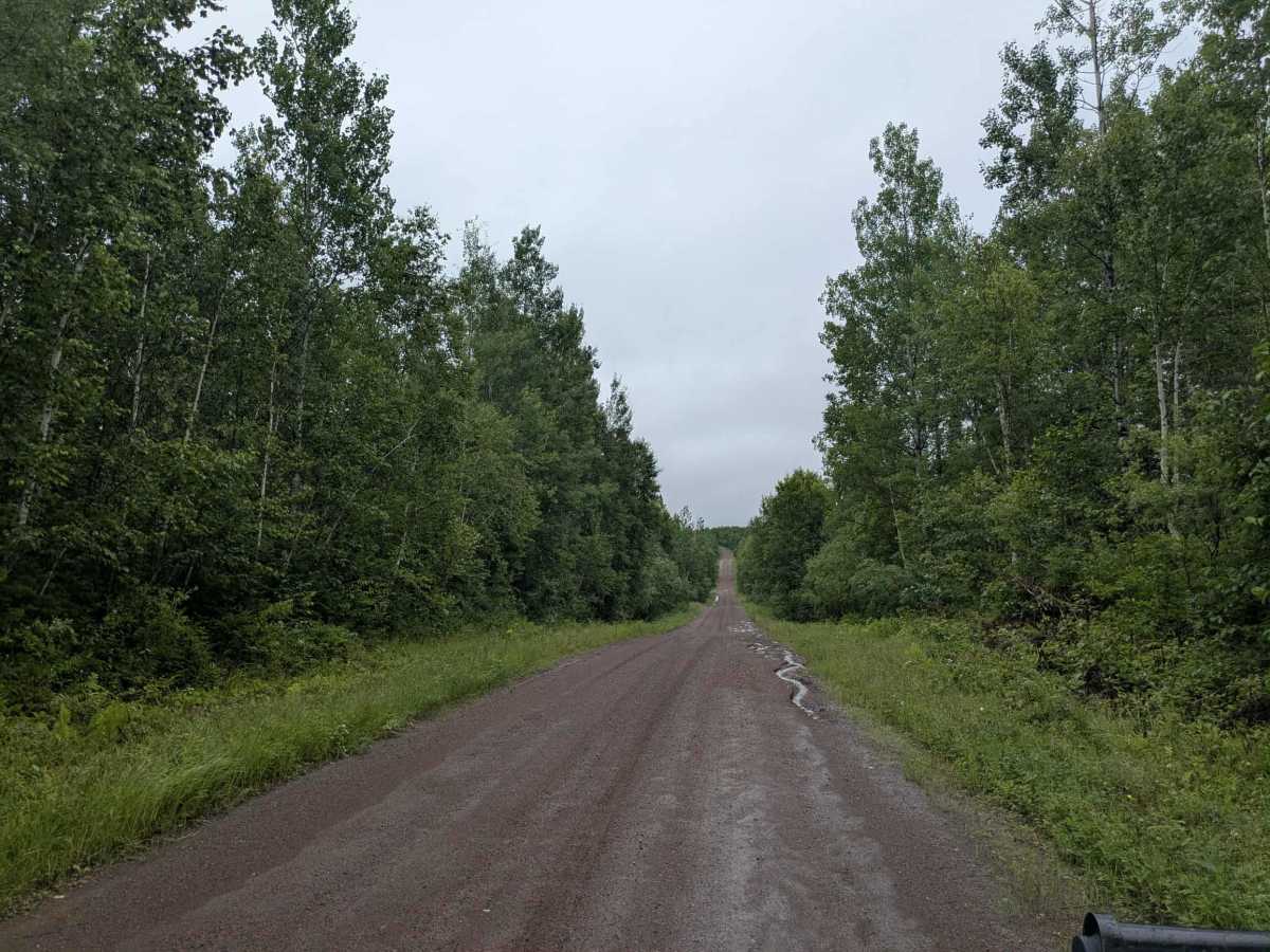 Windy Lake Road trail photo