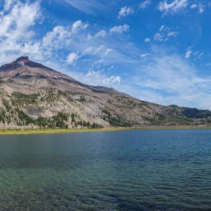 Near Three Sisters Loop