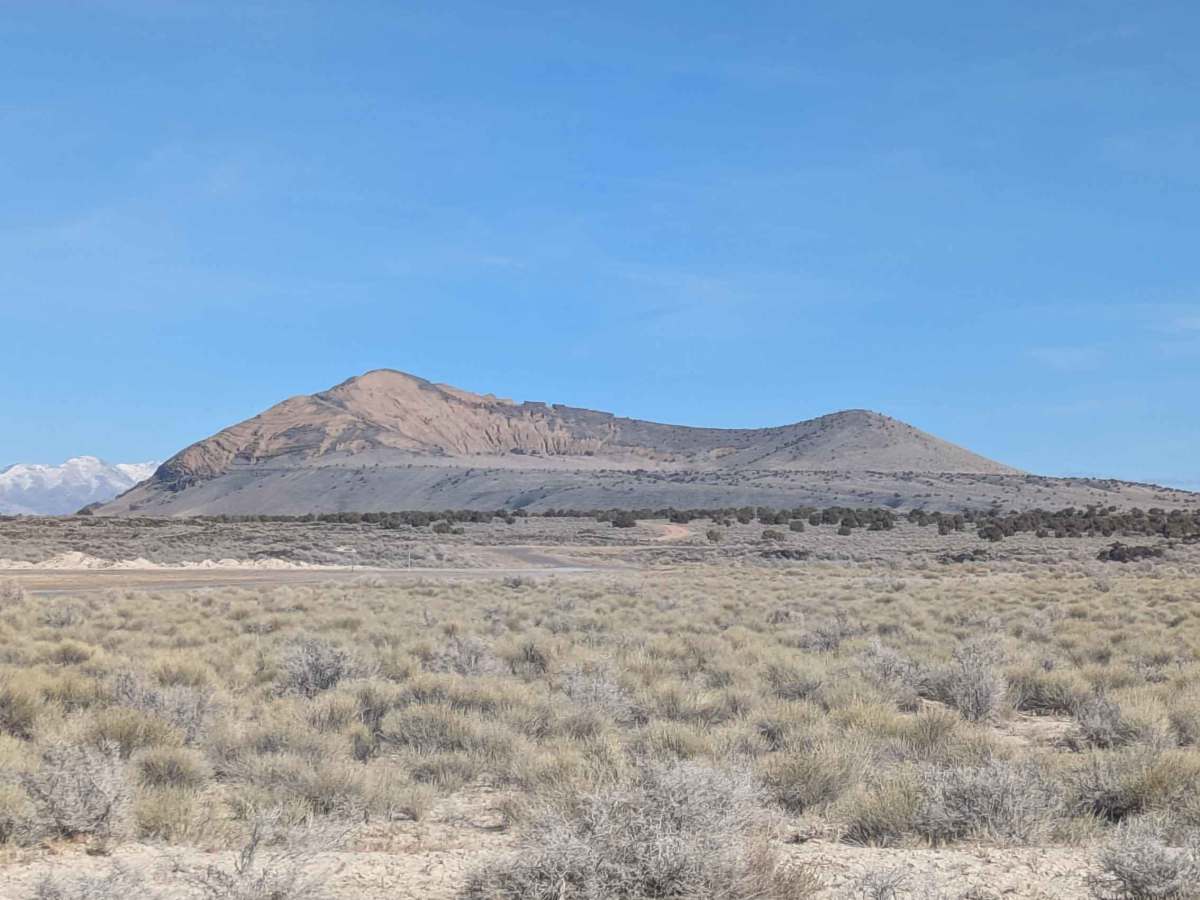 Clear Lake Road trail photo
